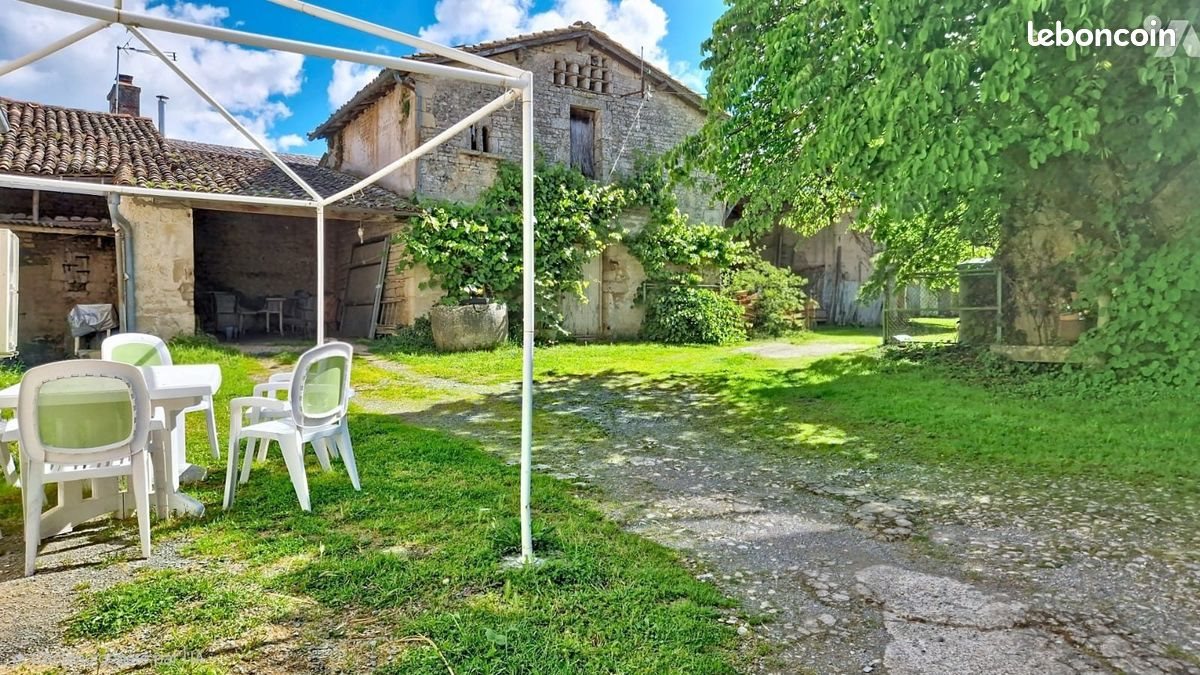 Maison à vendre, 241m², Périgné
