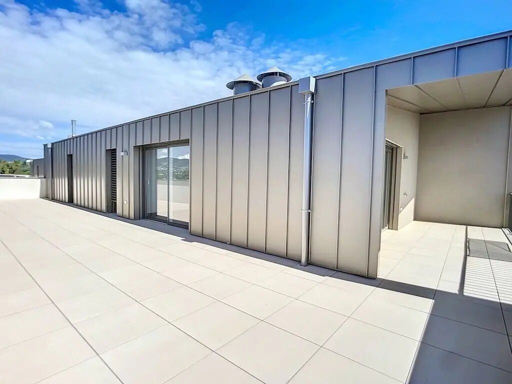 Appartement à louer, 95m², Saint-Genis-les-Ollières