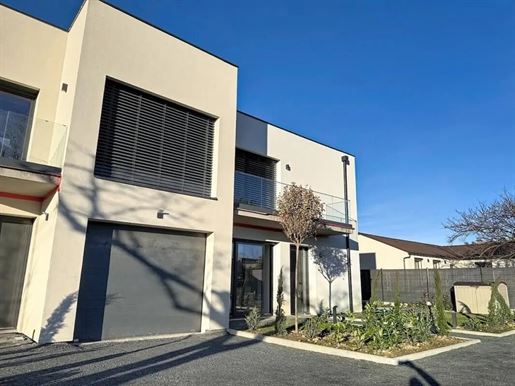 Advert pic 0