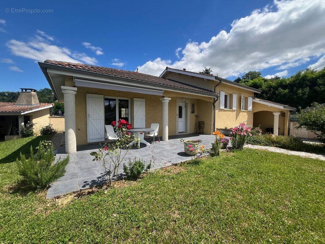 Maison à vendre, 120m², Montanay