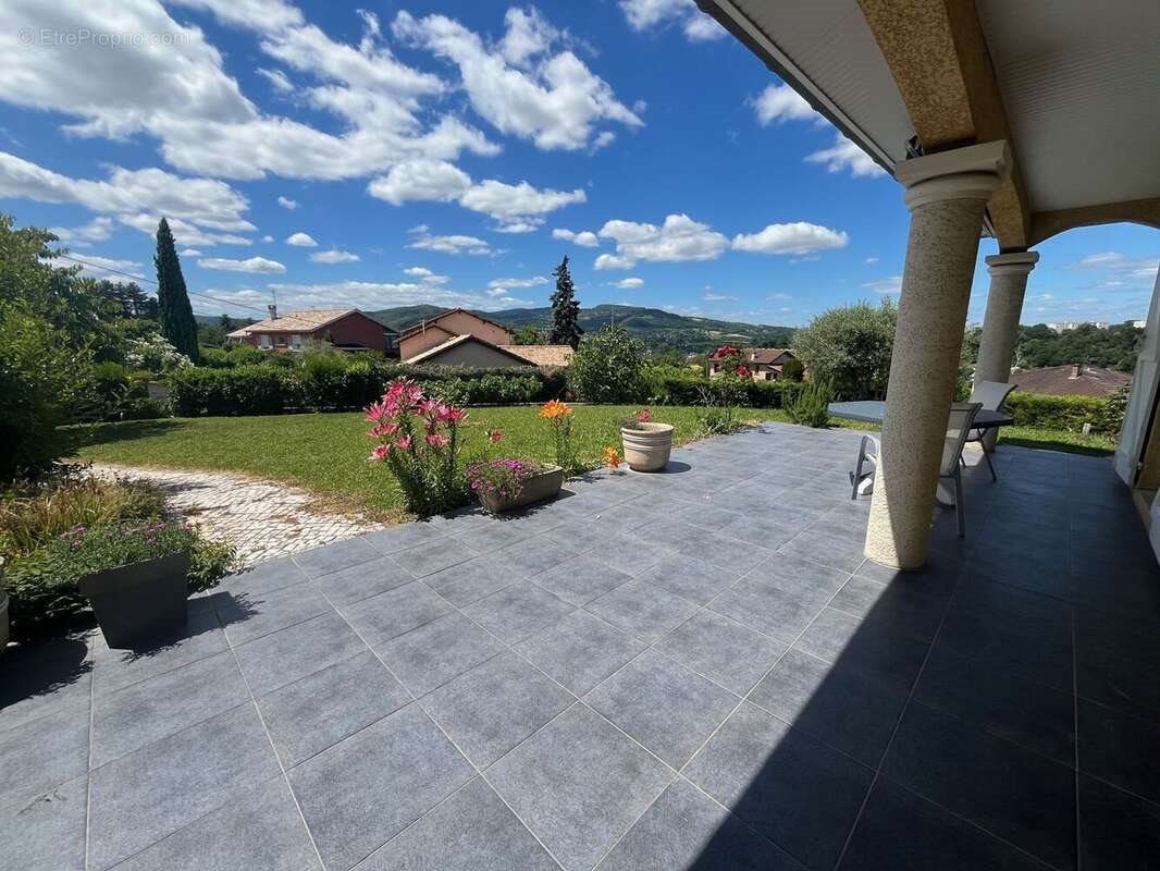 Maison à vendre, 120m², Montanay