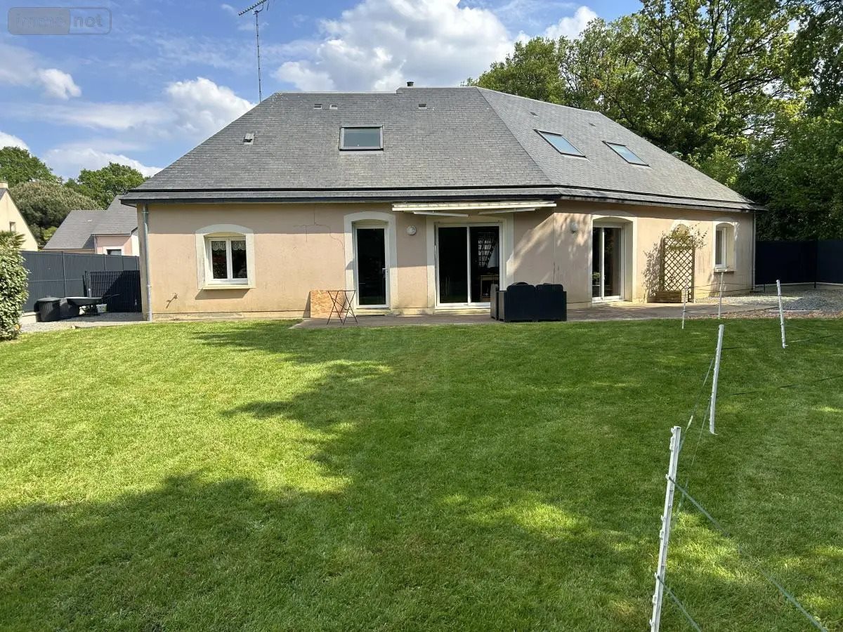 Maison à vendre, 145m², Saint-Ouën-des-Toits