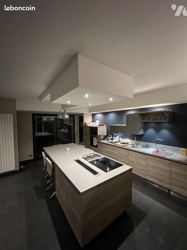 Maison à vendre, 184m², Laval