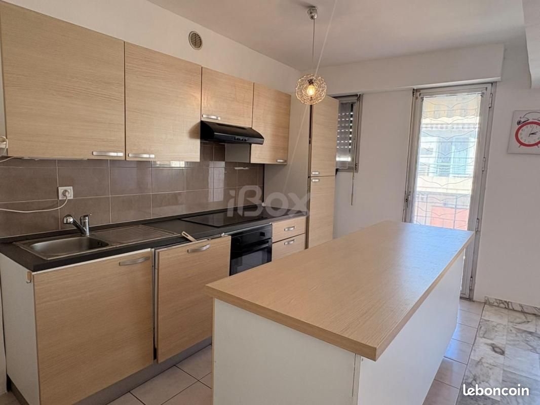 Appartement à louer, 62m², Toulon