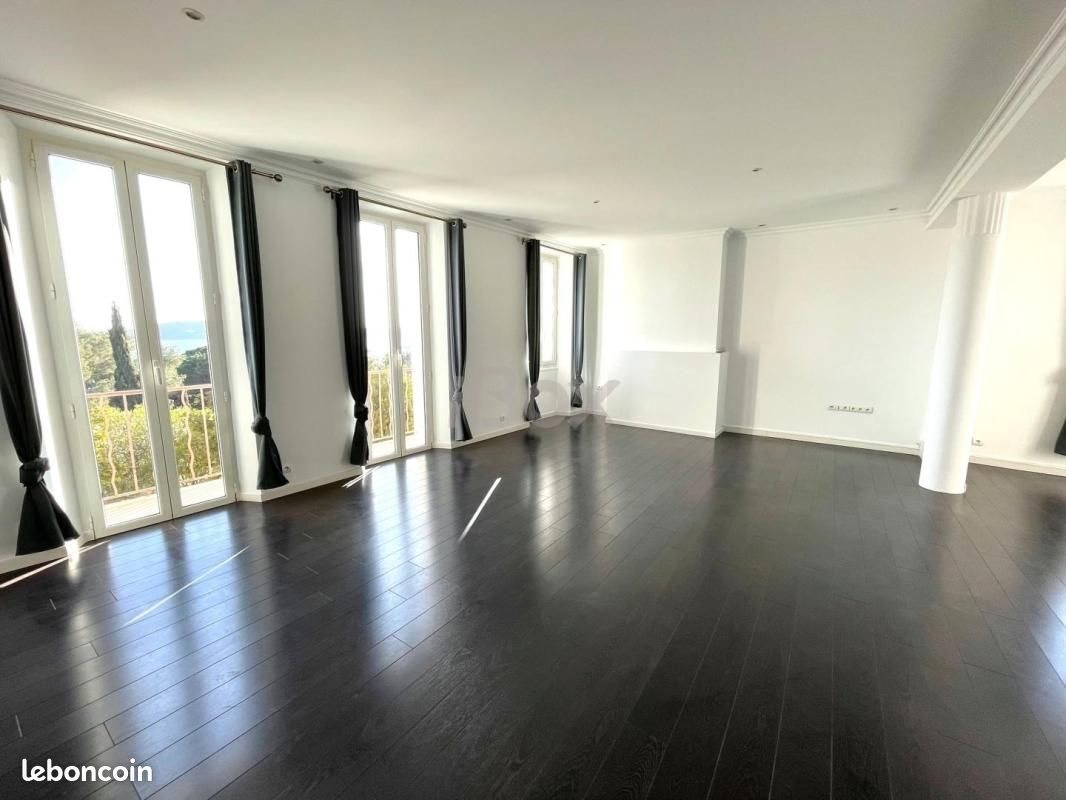 Appartement à louer, 151m², Toulon
