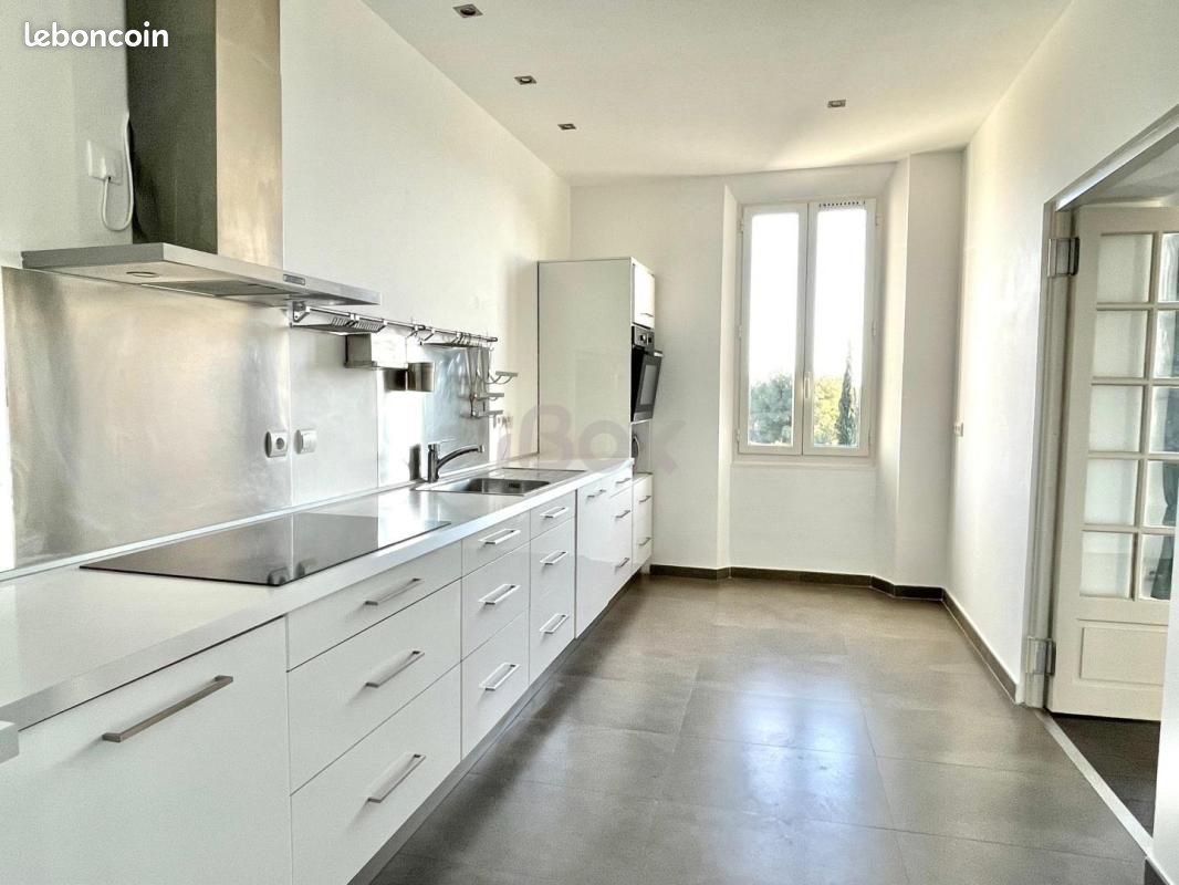 Appartement à louer, 151m², Toulon