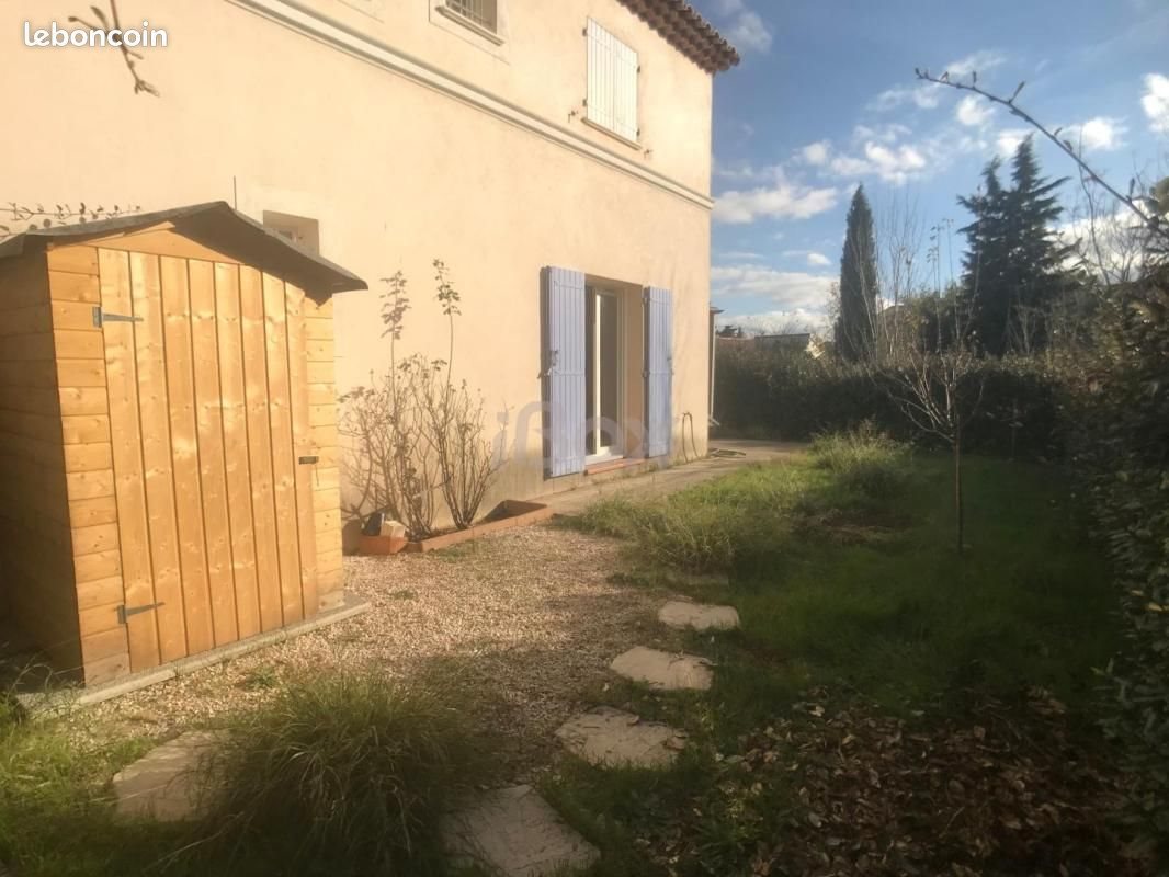 Maison à louer, 91m², Cuers