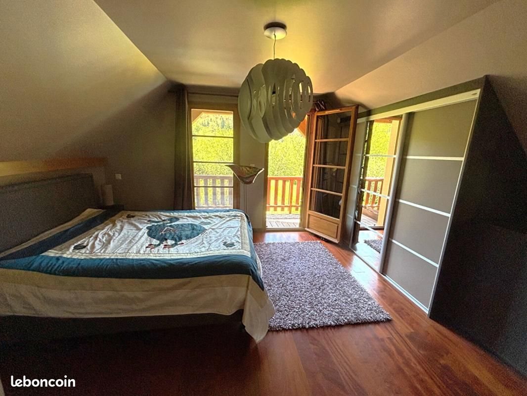 Maison à vendre, 170m², Doucier