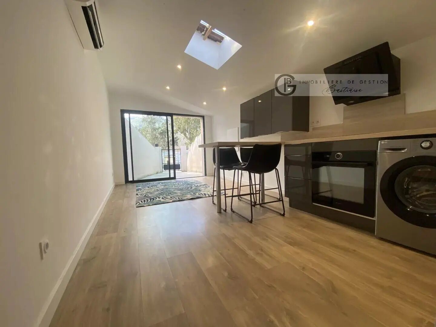 Appartement à louer, 35m², San-Martino-di-Lota