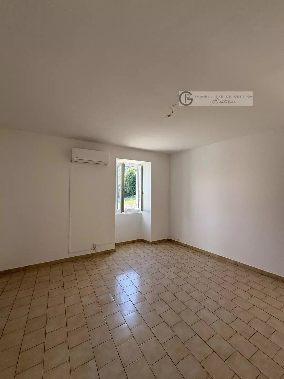 Appartement à louer, 45m², Morosaglia