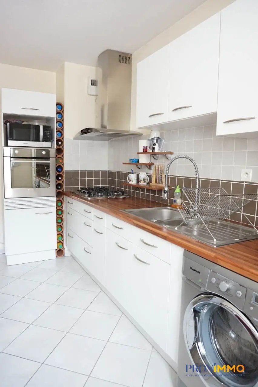 Appartement à louer, 68m², La Buisse