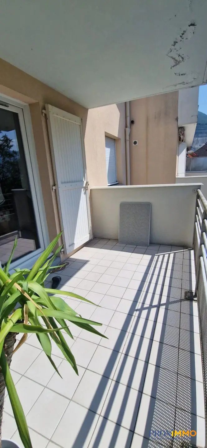 Appartement à louer, 68m², La Buisse