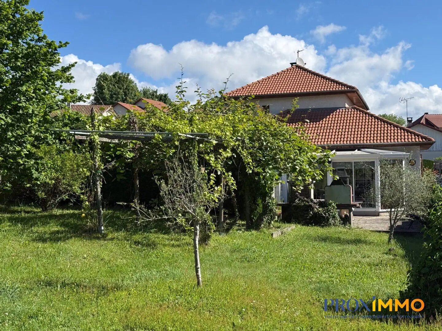 Maison à vendre, 122m², Charnècles