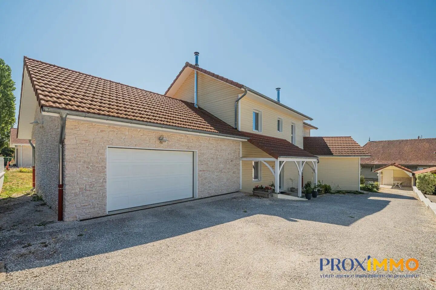 Maison à vendre, 195m², Bévenais