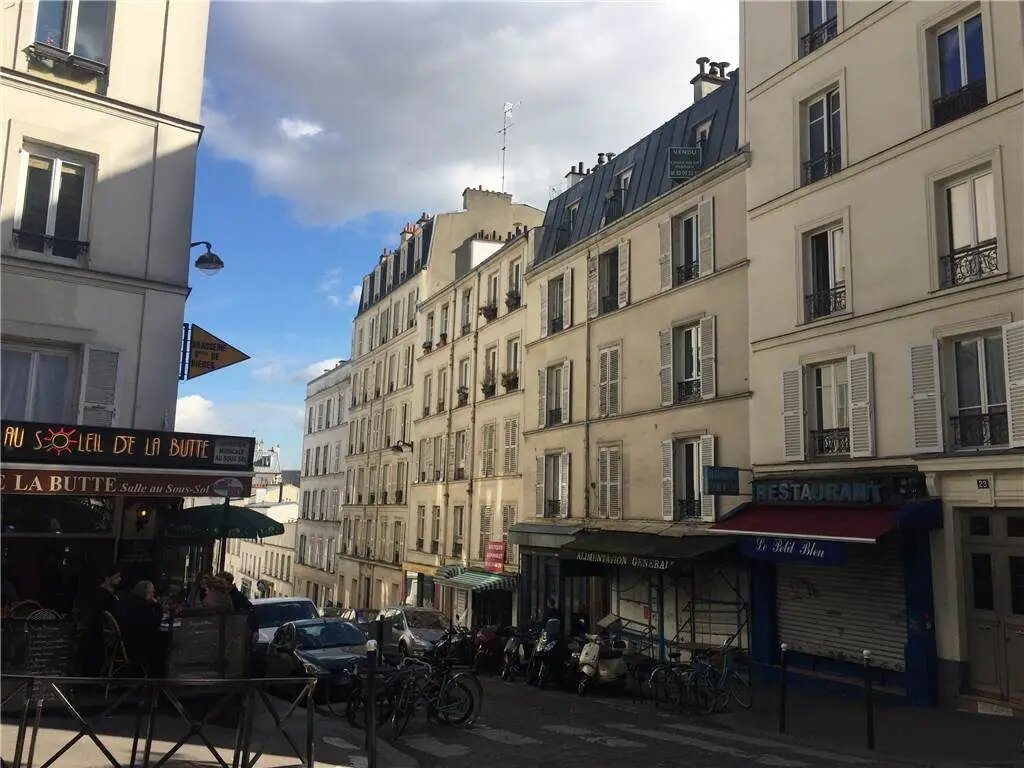 Appartement à louer, 26m², Paris 18ème