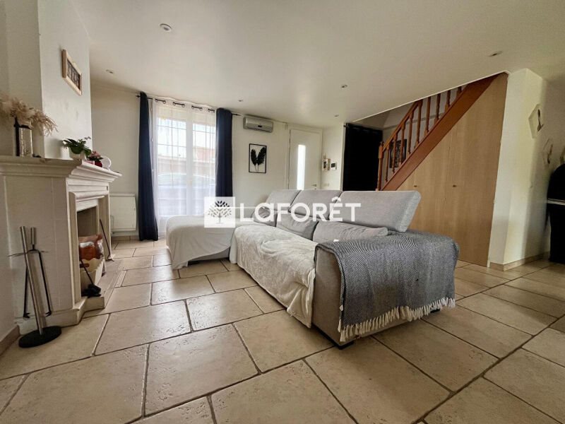 Maison à vendre, 121m², Hondainville