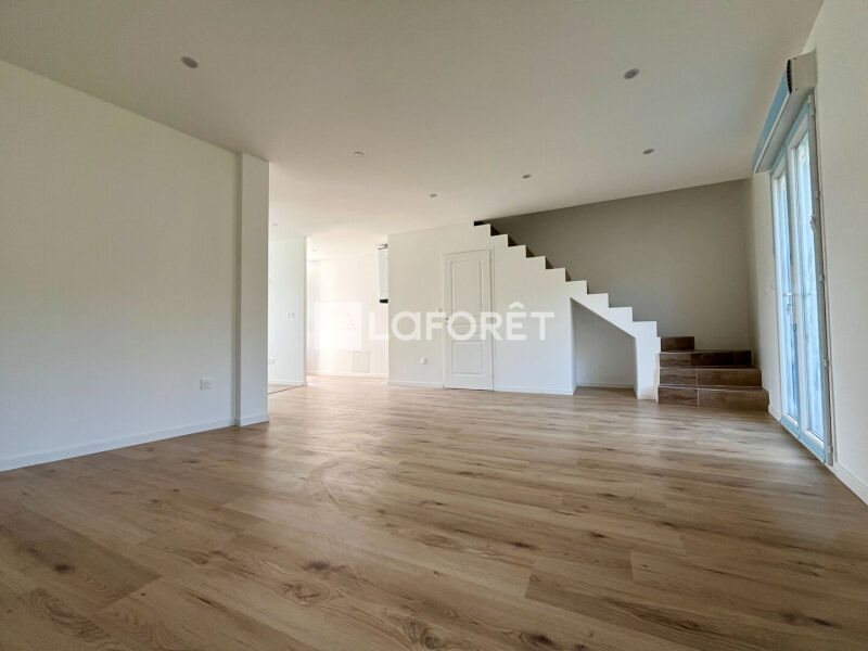 Maison à vendre, 105m², Hondainville