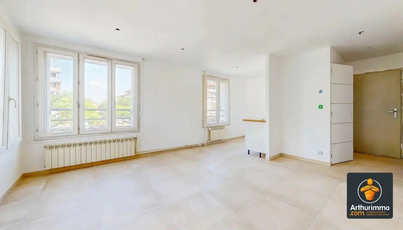 Appartement à louer, 54m², Décines-Charpieu