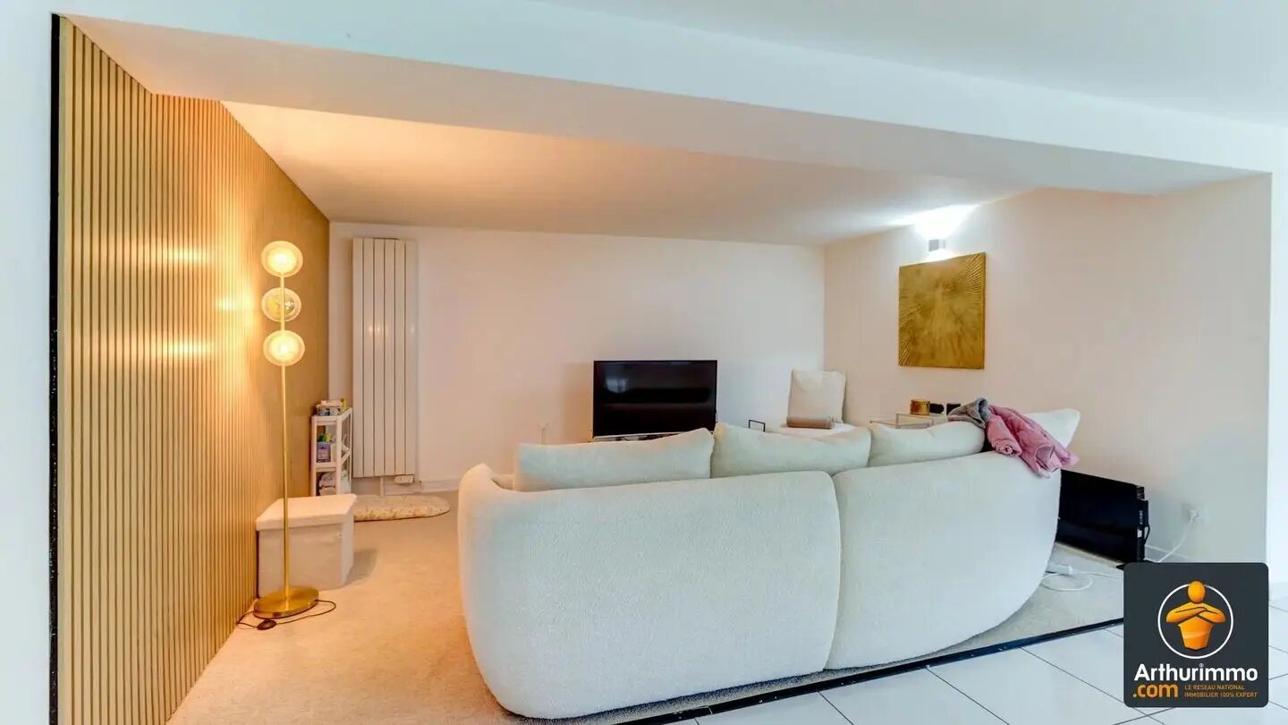 Appartement à louer, 160m², Charly