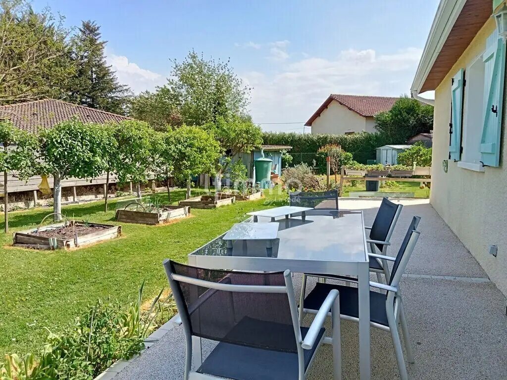 Maison à vendre, 102m², Villecomtal-sur-Arros