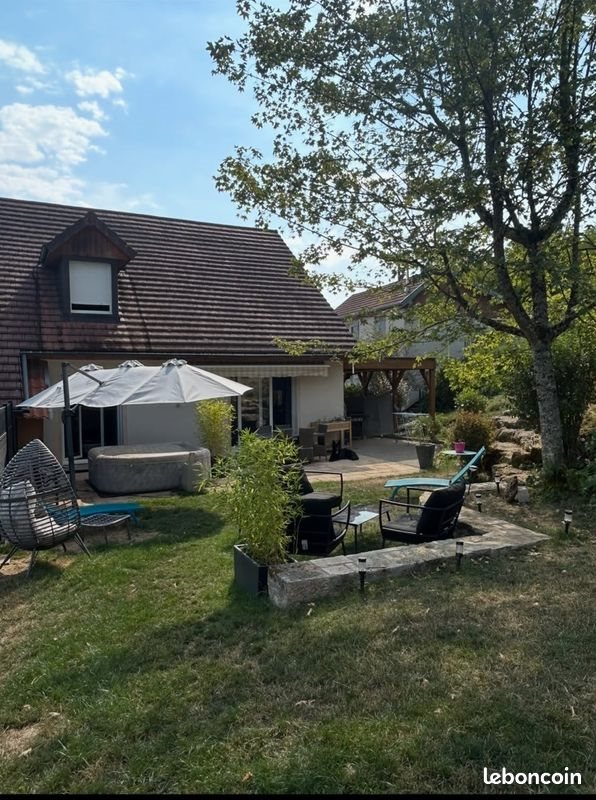 Maison à vendre, 170m², Ornans