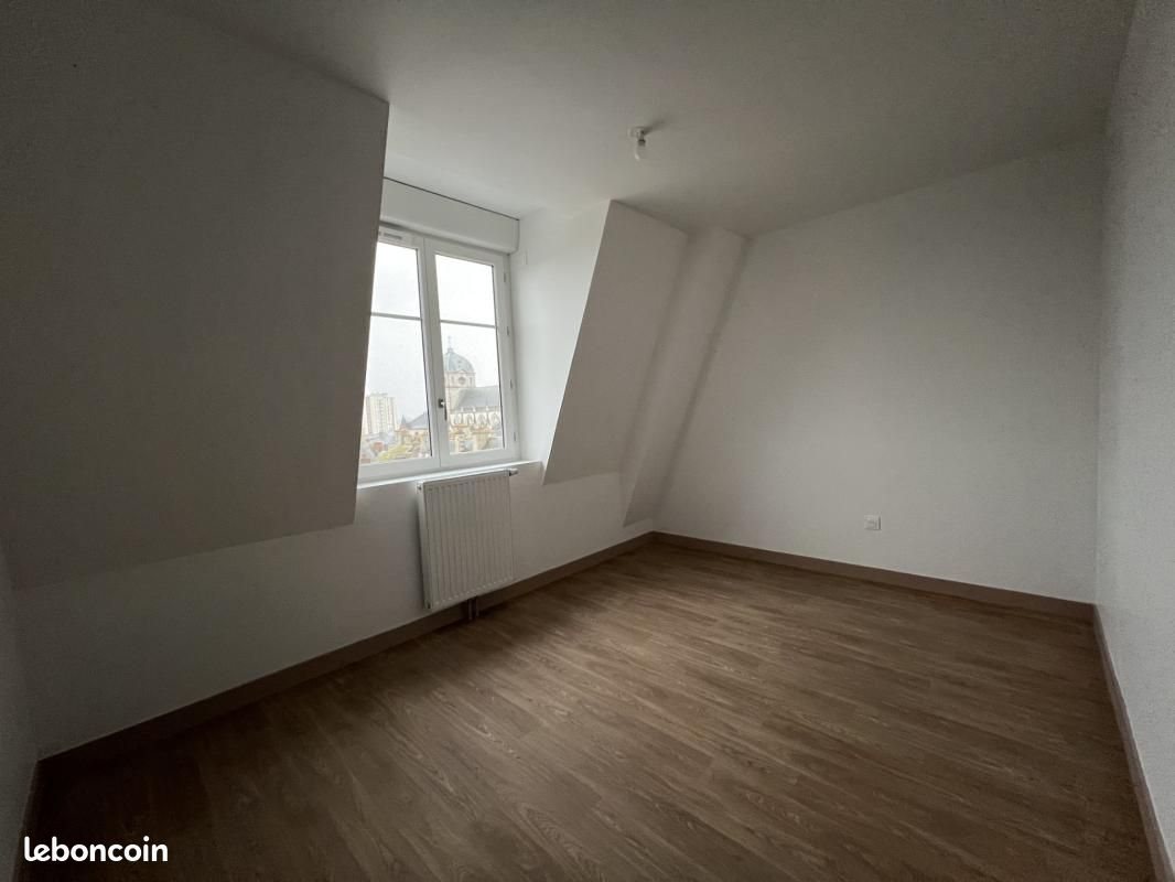 Appartement à louer, 82m², Alençon