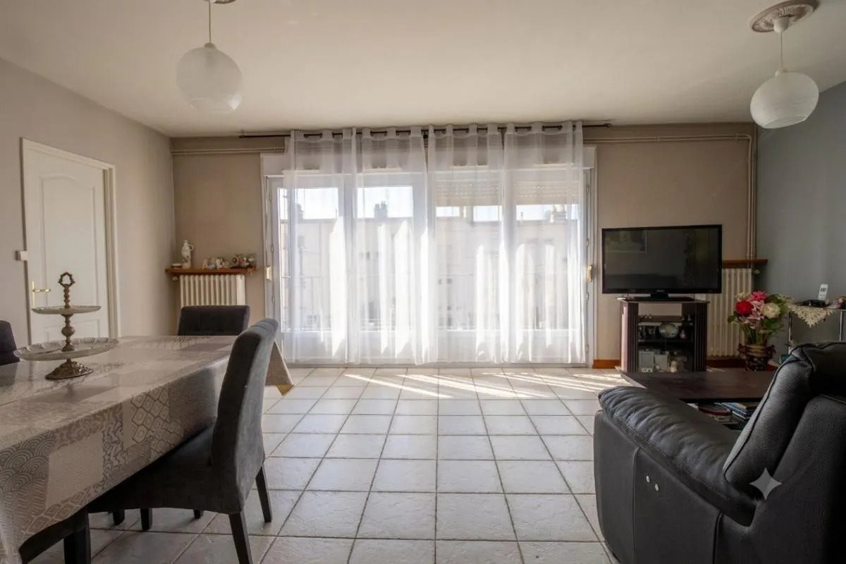 Appartement à vendre, 75m², Saint-Max