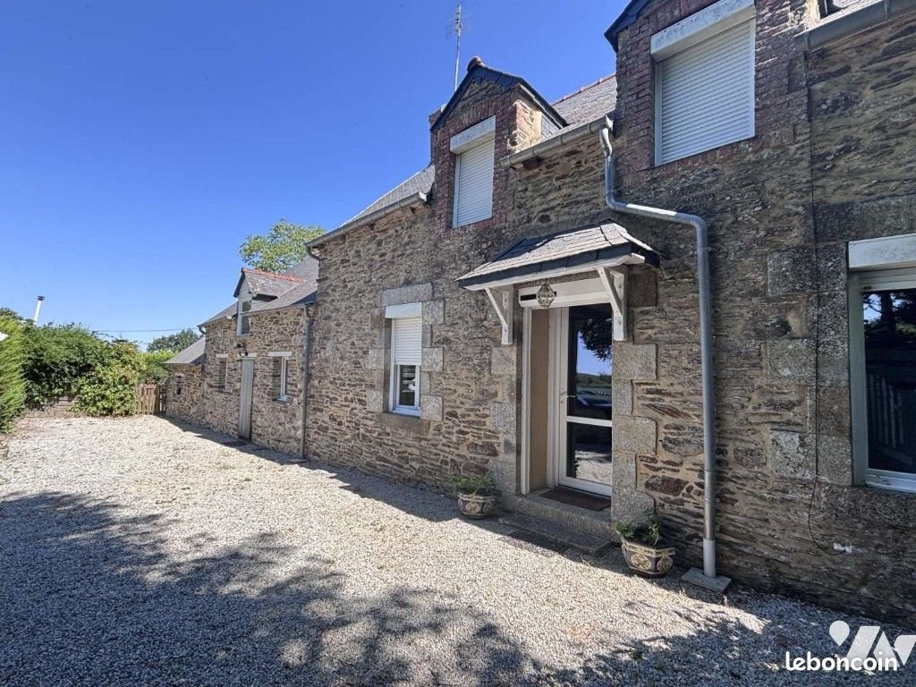Maison à vendre, 170m², Saint-Hervé