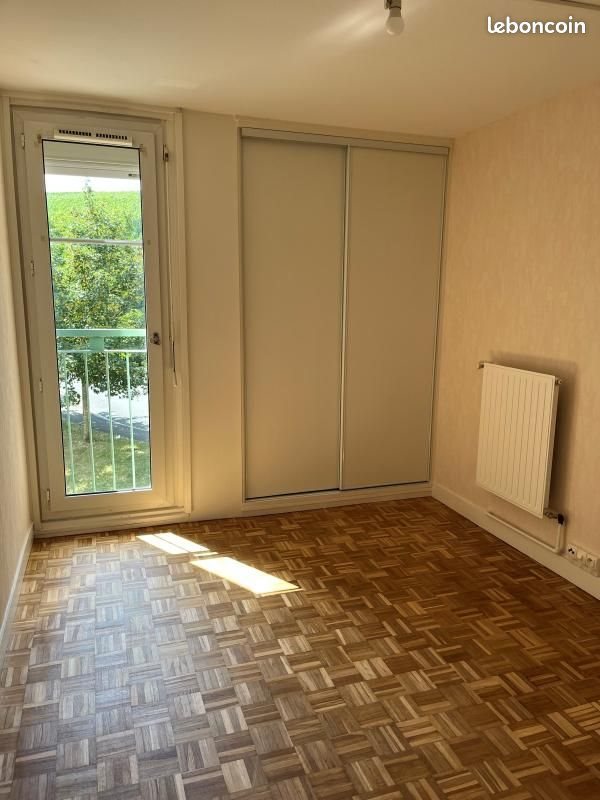 Appartement à louer, 80m², Epernay