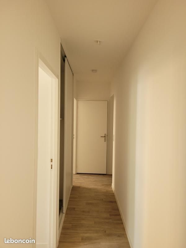 Appartement à louer, 75m², Sedan