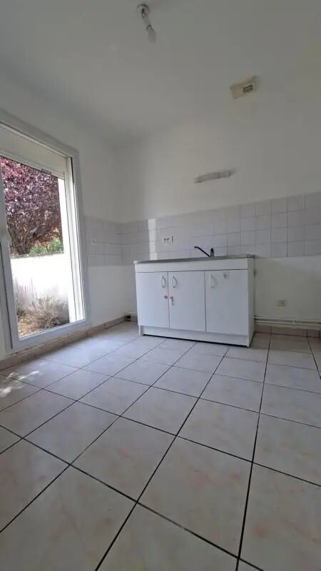 Maison à louer, 85m², Esternay
