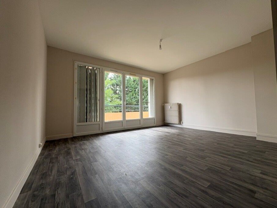 Appartement à louer, 42m², Wassy