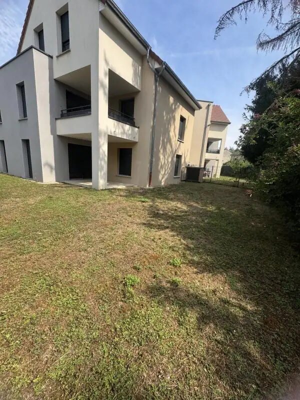 Appartement à louer, 65m², Saint-Julien-les-Villas