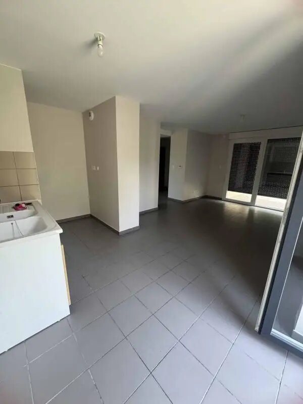 Appartement à louer, 65m², Saint-Julien-les-Villas