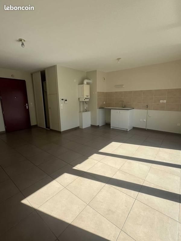 Appartement à louer, 47m², Saint-Julien-les-Villas