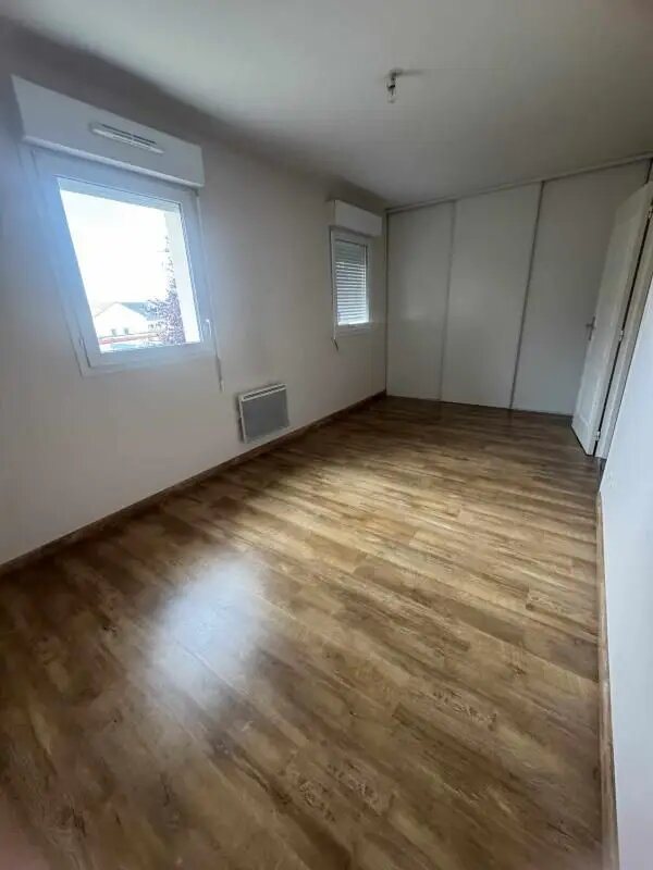 Appartement à louer, 84m², Bréviandes