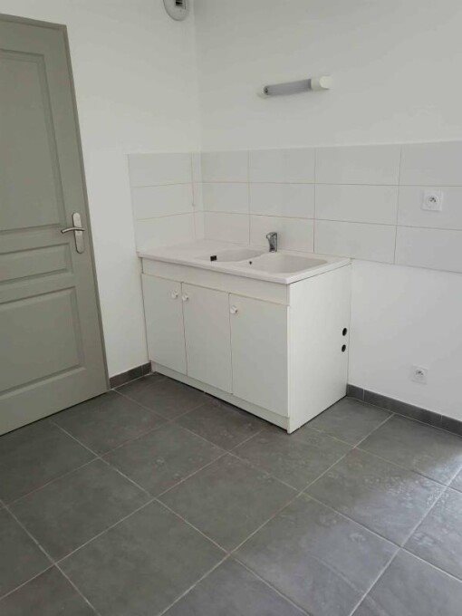 Appartement à louer, 74m², Pont-Sainte-Marie