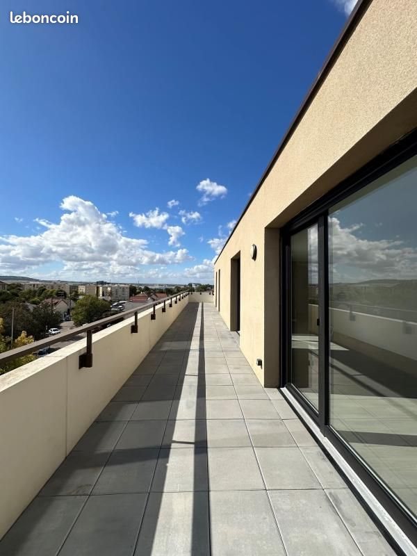 Appartement à louer, 84m², La Chapelle-Saint-Luc