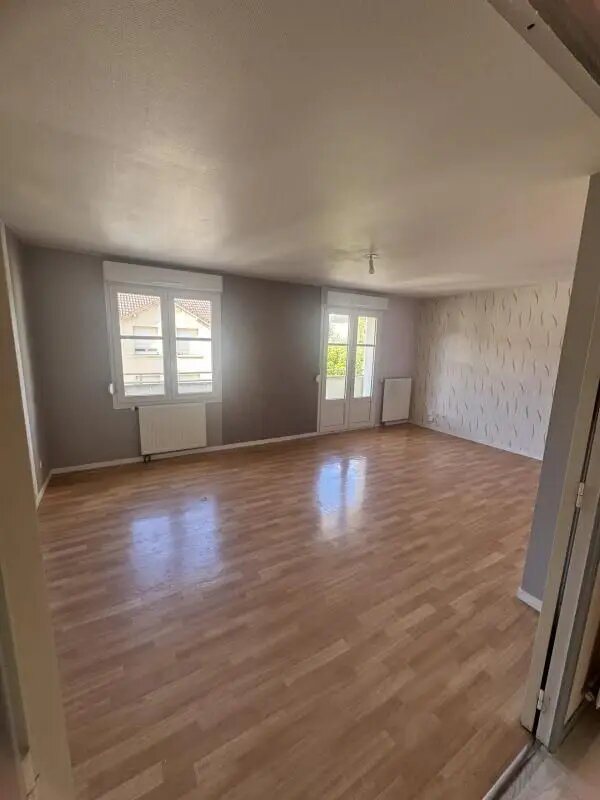 Appartement à louer, 79m², Saint-Julien-les-Villas