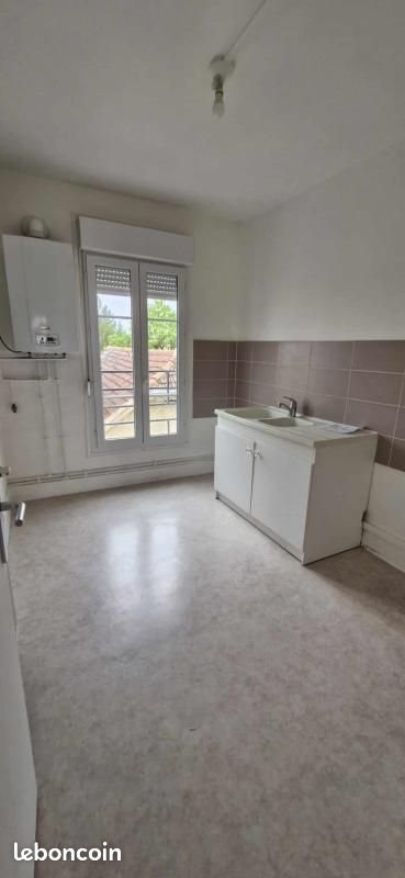 Appartement à louer, 60m², Sainte-Savine
