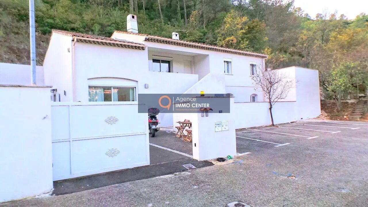 Maison à vendre, 220m², Solliès-Toucas