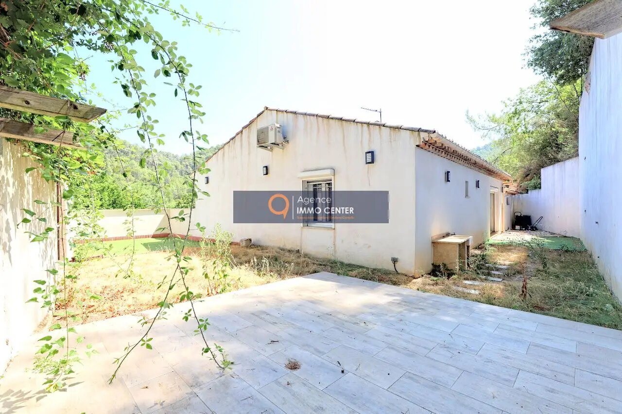 Maison à vendre, 220m², Solliès-Toucas