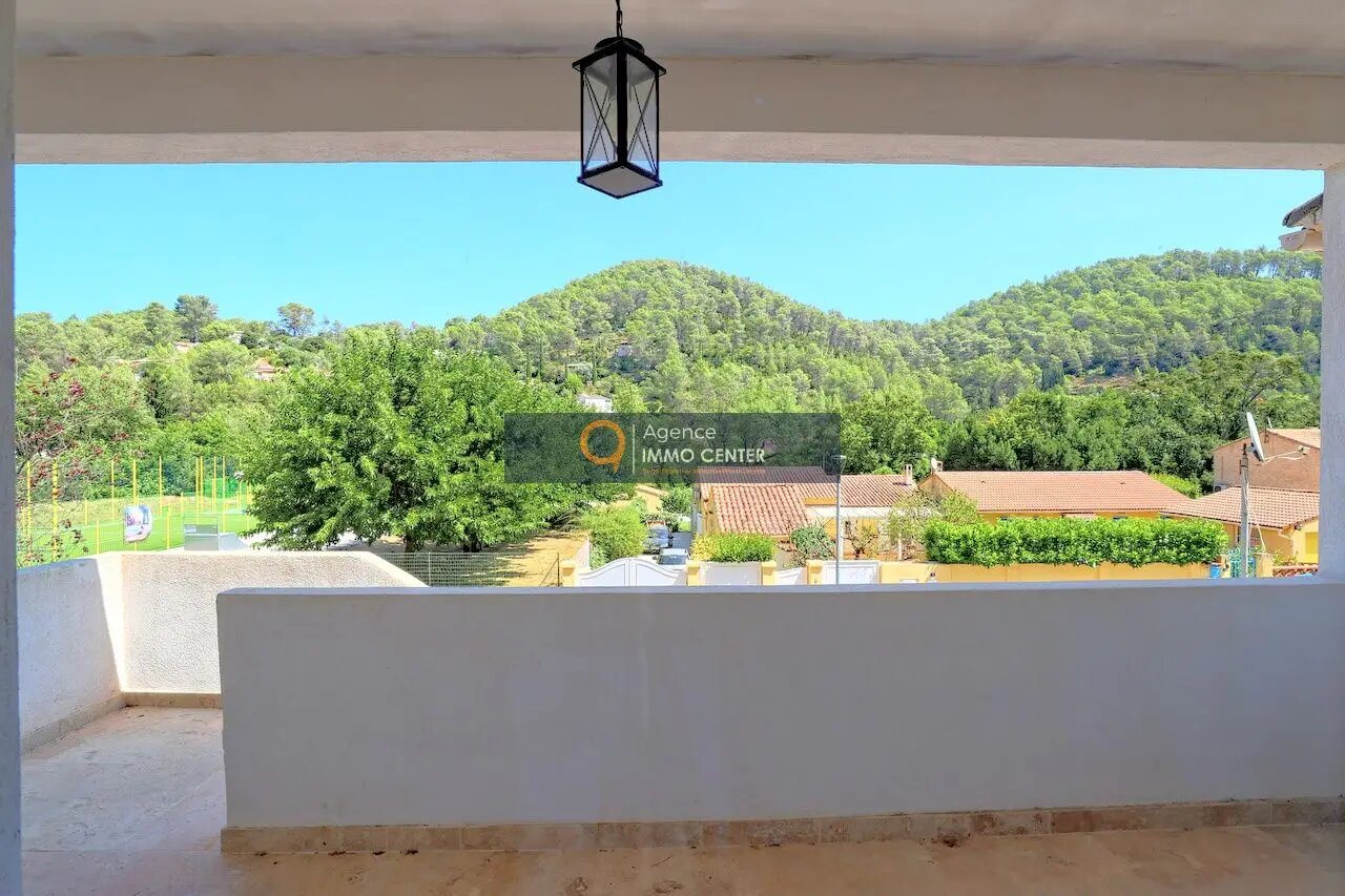 Maison à vendre, 220m², Solliès-Toucas
