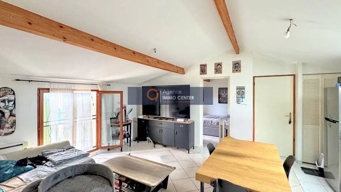 Appartement à louer, 47m², Solliès-Pont