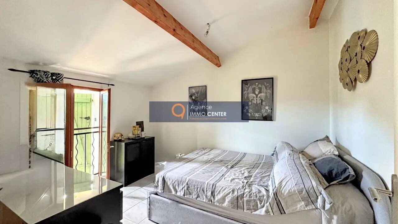 Appartement à louer, 47m², Solliès-Pont