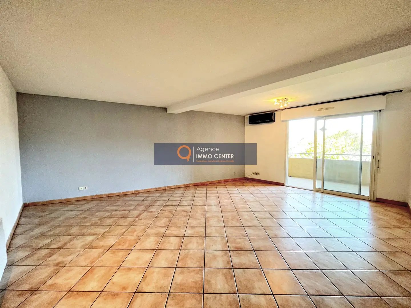 Appartement à louer, 94m², Solliès-Pont