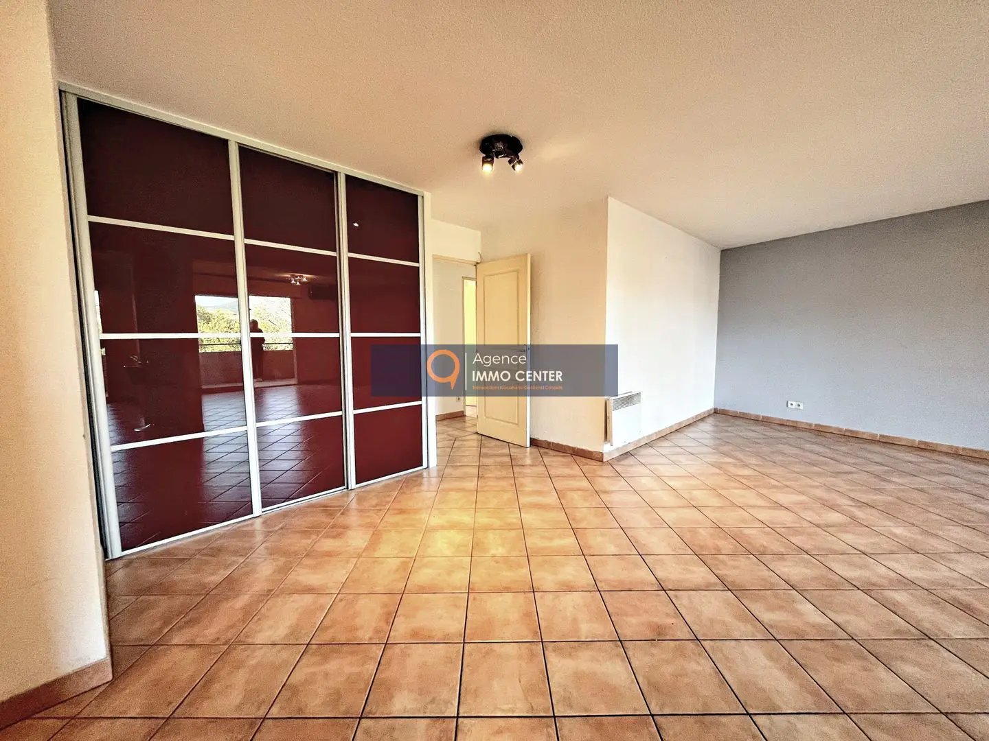 Appartement à louer, 94m², Solliès-Pont