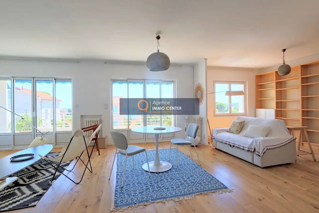 Appartement à louer, 67m², Toulon