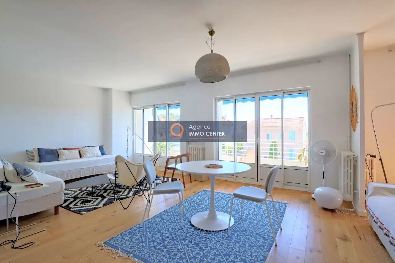 Appartement à louer, 67m², Toulon