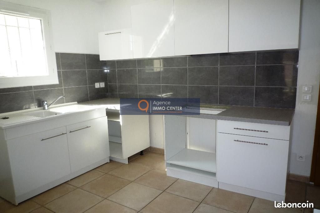 Maison à louer, 66m², Cuers